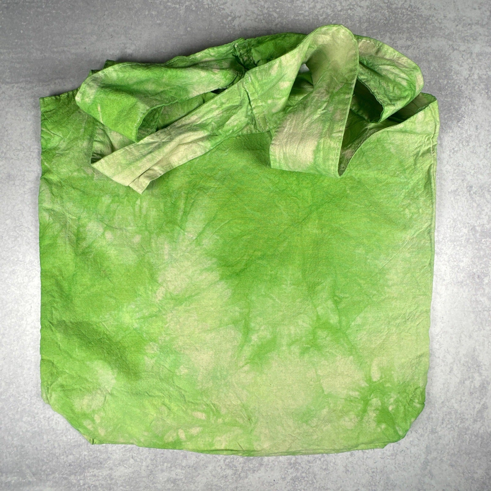 Neon Green Tie-dye Jumping Spider Tote Bag - The Serpentry